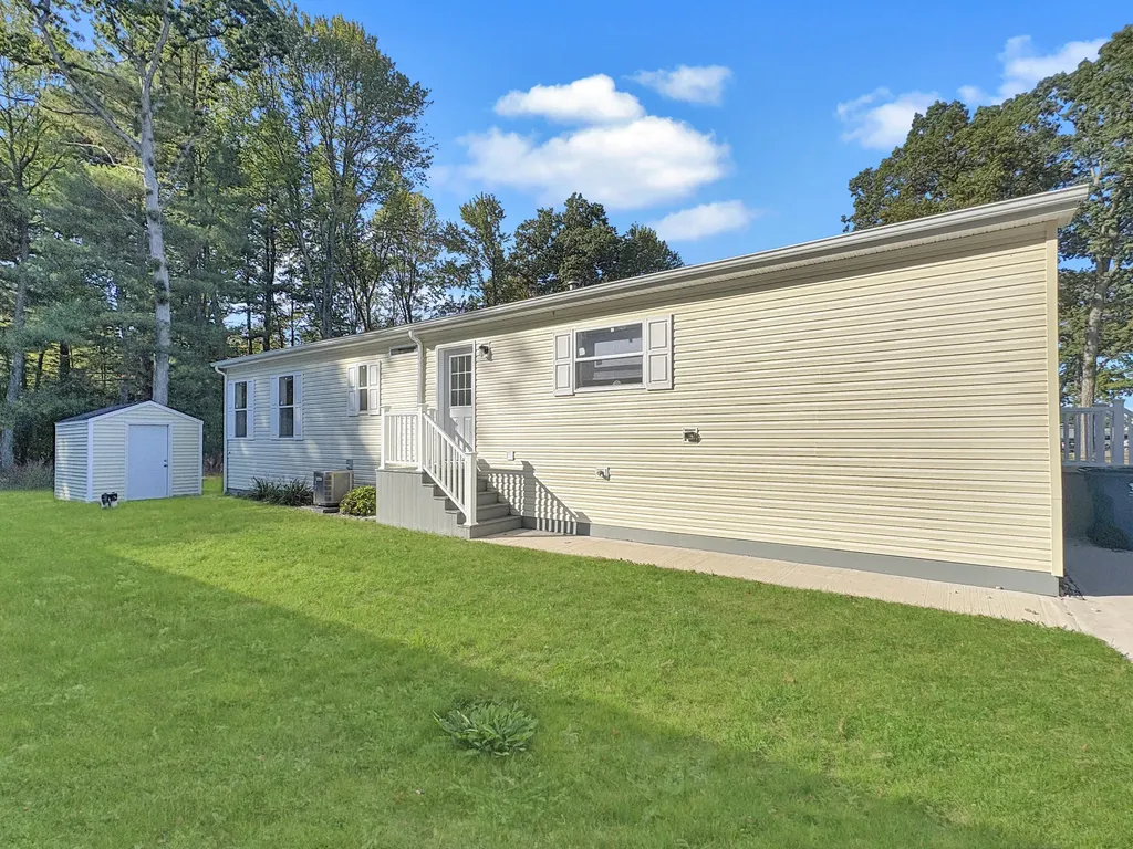 115 San Souci Drive NW Sparta Township MI 49345