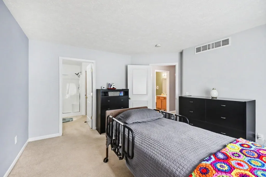 1186 La Paloma Drive SW Wyoming City MI 49509
