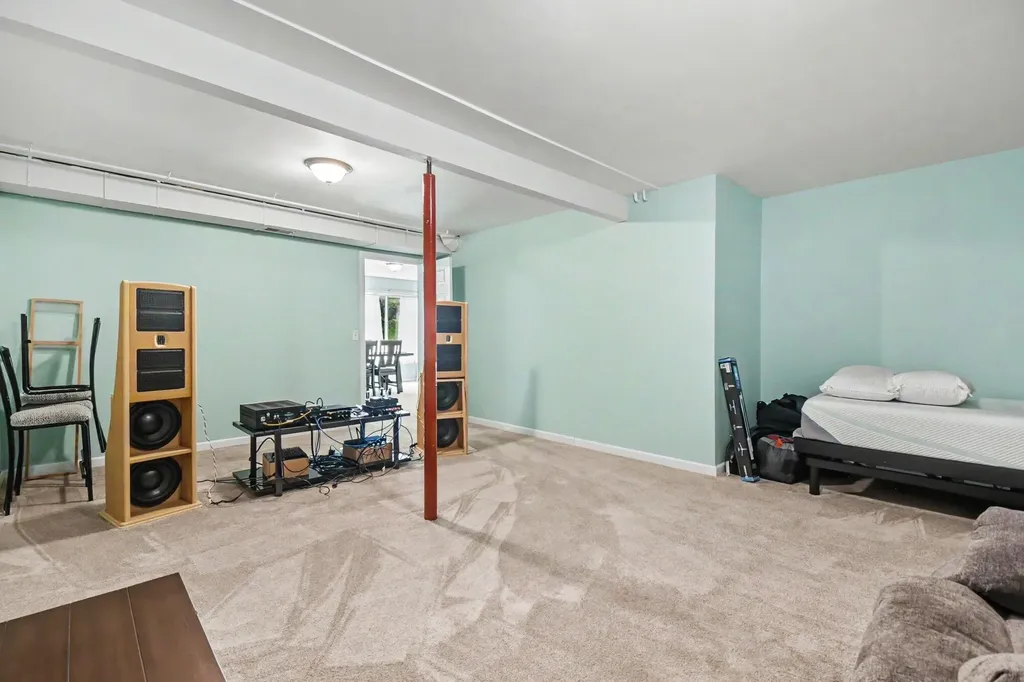 1186 La Paloma Drive SW Wyoming City MI 49509