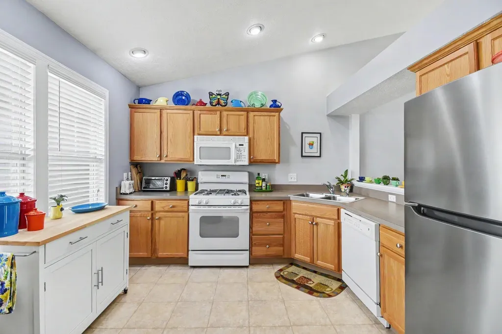 1186 La Paloma Drive SW Wyoming City MI 49509