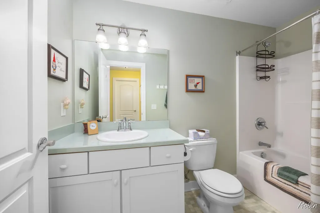 12260 Aleigha Drive NW Tallmadge Charter Township MI 49534