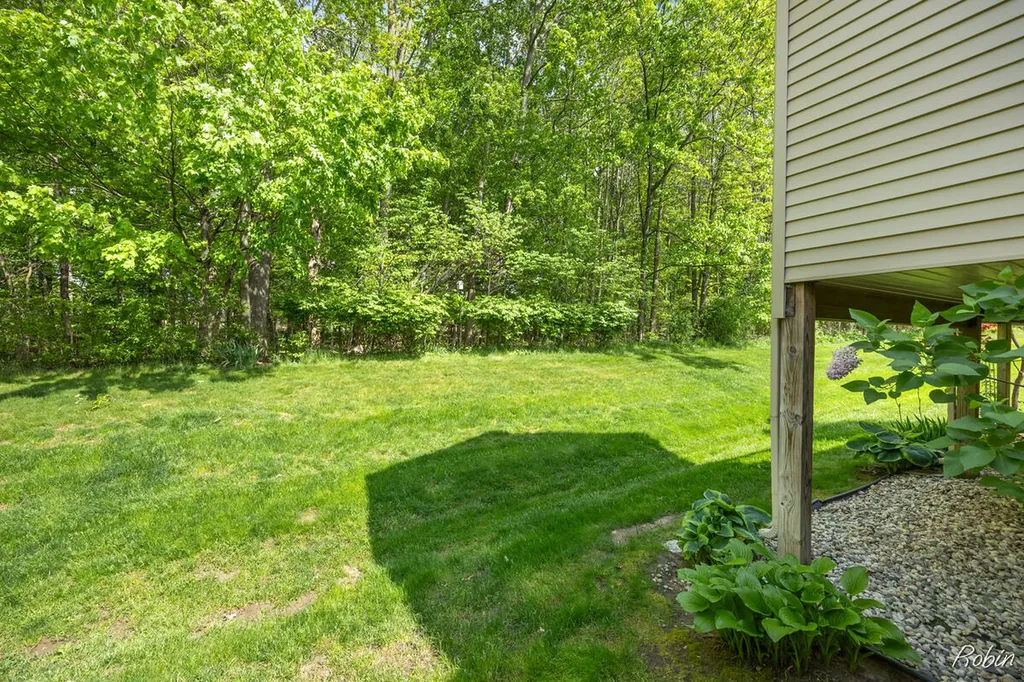 12260 Aleigha Drive NW Tallmadge Charter Township MI 49534