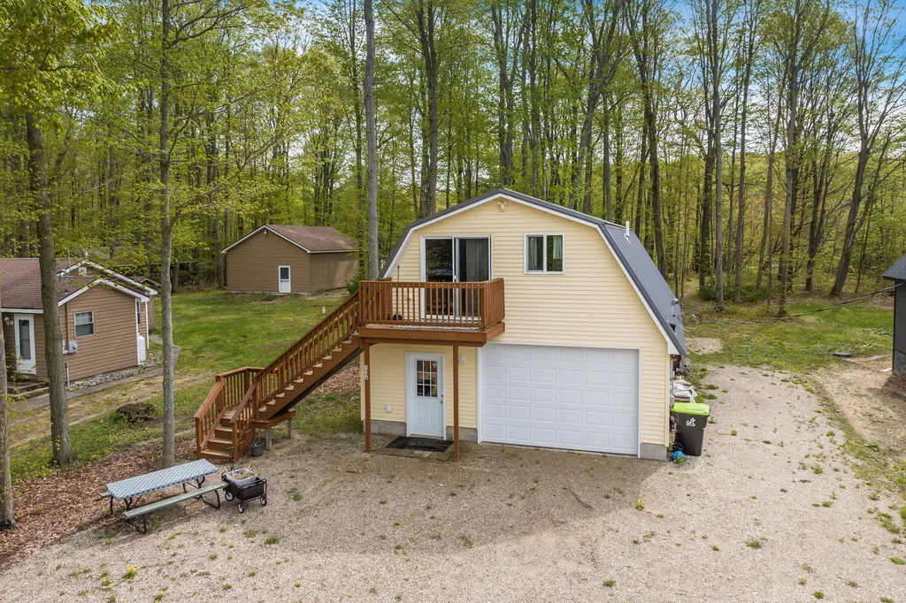 5041 Maple Knoll Drive NE Unknown City MI 49646