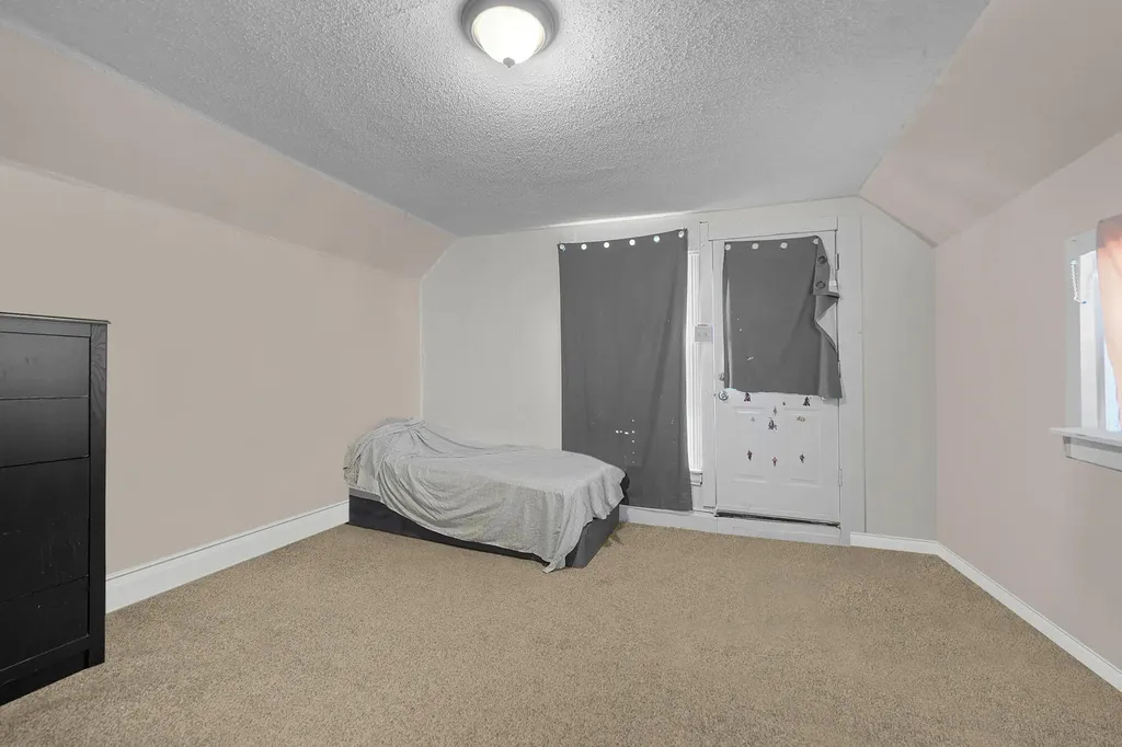 816 6th Street NW Grand Rapids City MI 49504