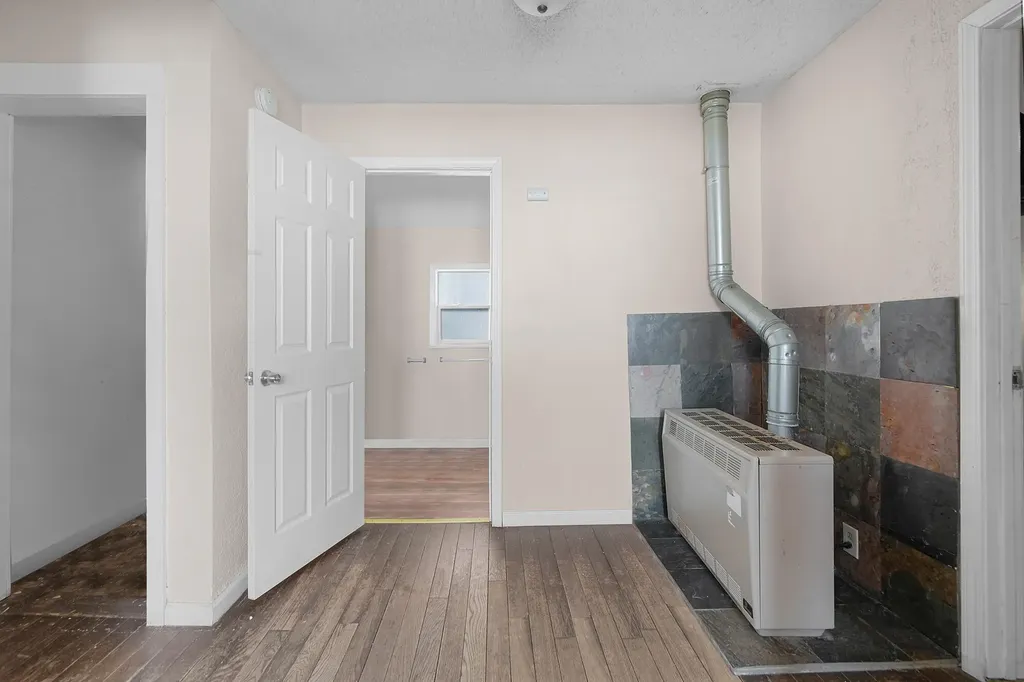 816 6th Street NW Grand Rapids City MI 49504