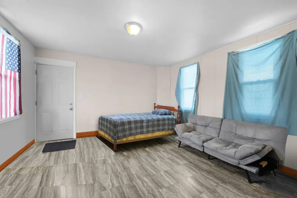 816 6th Street NW Grand Rapids City MI 49504