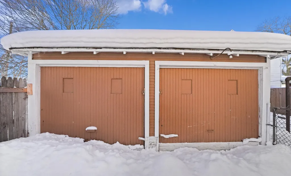 816 6th Street NW Grand Rapids City MI 49504