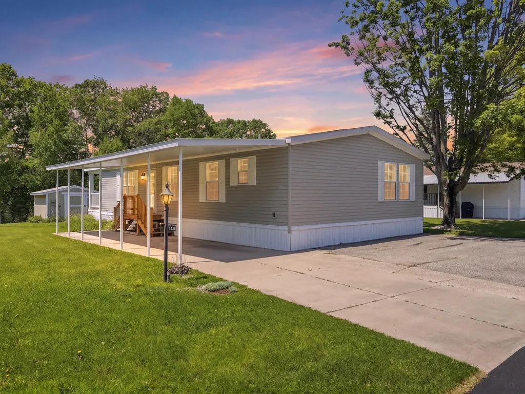 140 Tamarack Avenue NE Solon Township MI 49319