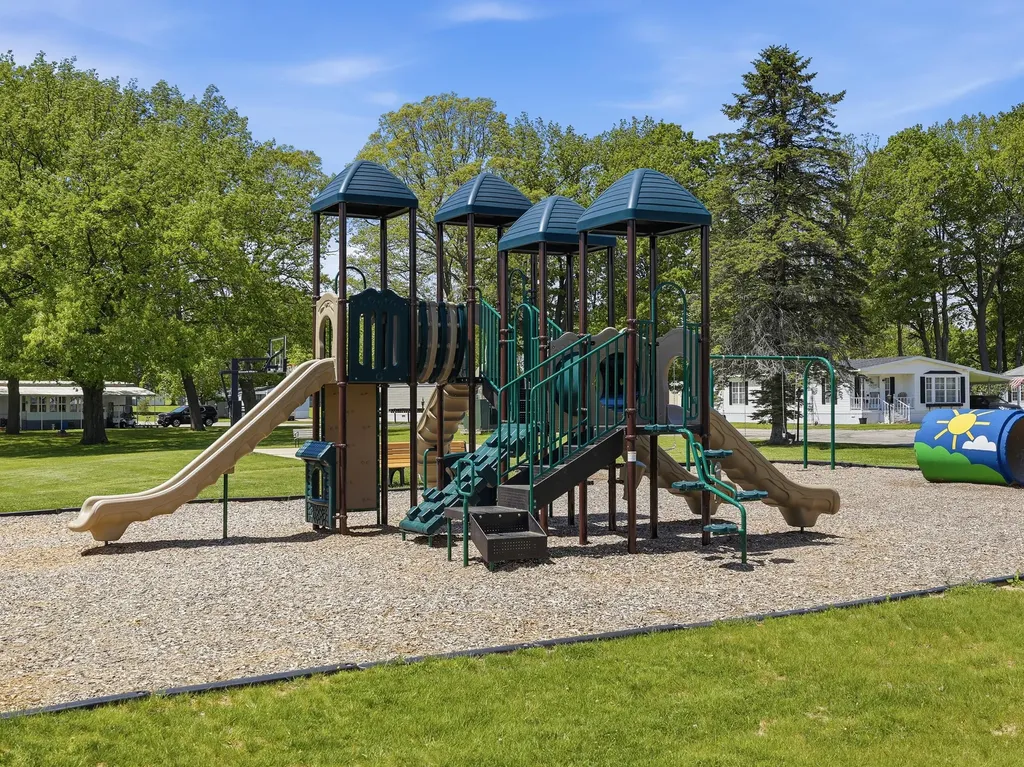 140 Tamarack Avenue NE Solon Township MI 49319
