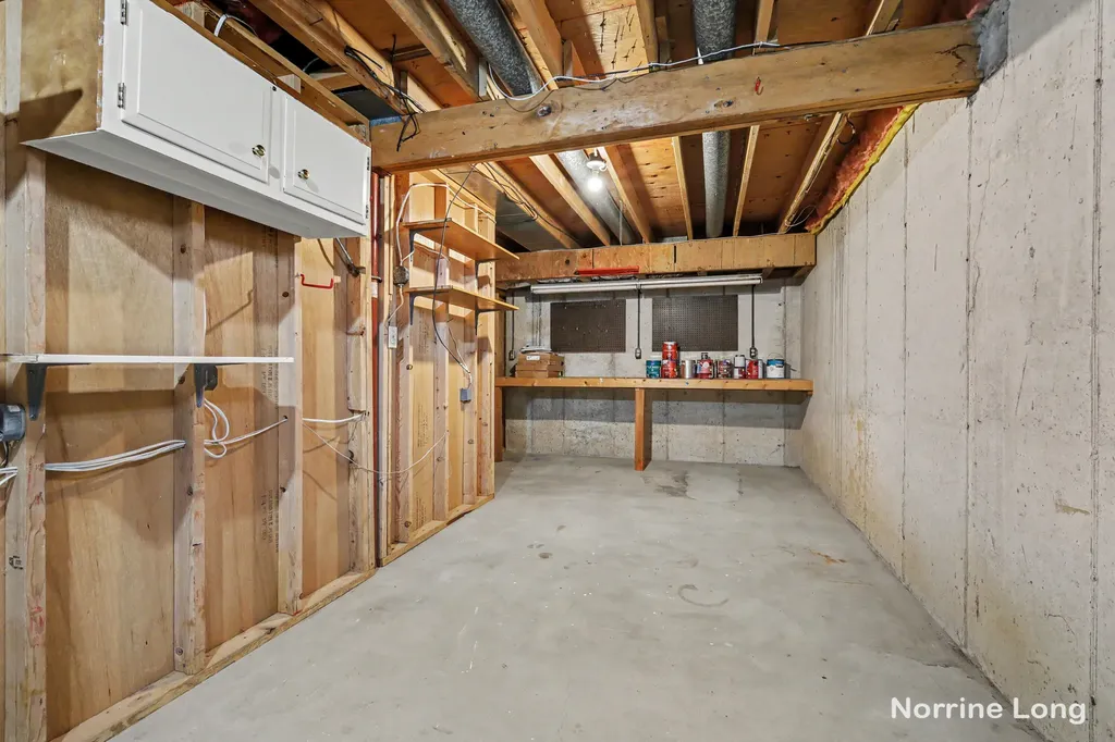 2579 Knightsbridge Road SE Cascade Charter Township MI 49546