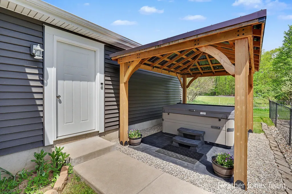 9887 Baker Road Eureka Township MI 48838