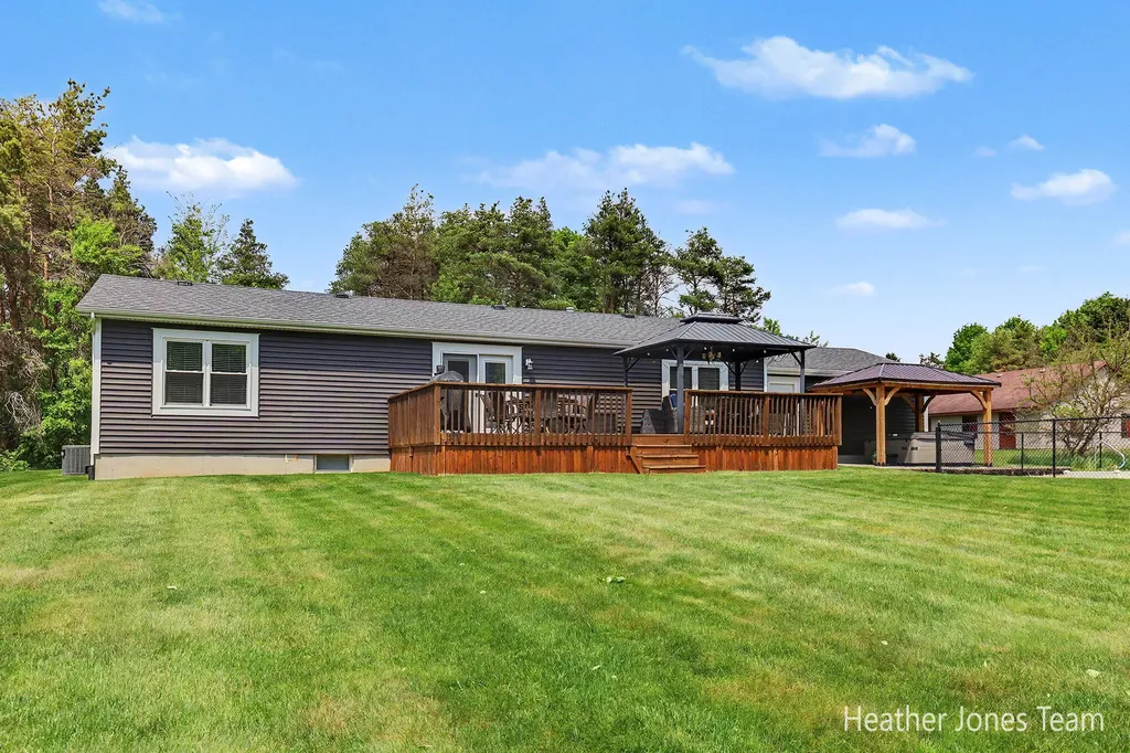 9887 Baker Road Eureka Township MI 48838