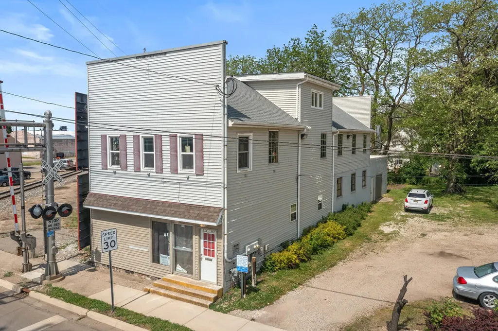 755 Portage Street Kalamazoo City MI 49001