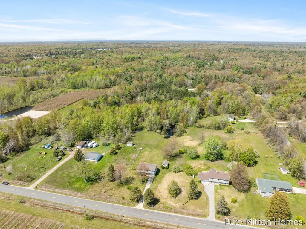 3350 Sweeter Road Dalton Township MI 49457