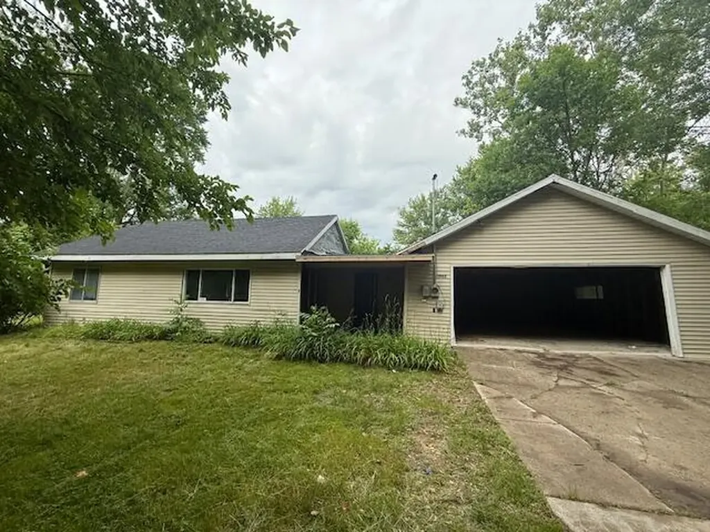 3903 Willow Drive NE Plainfield Charter Township MI 49525
