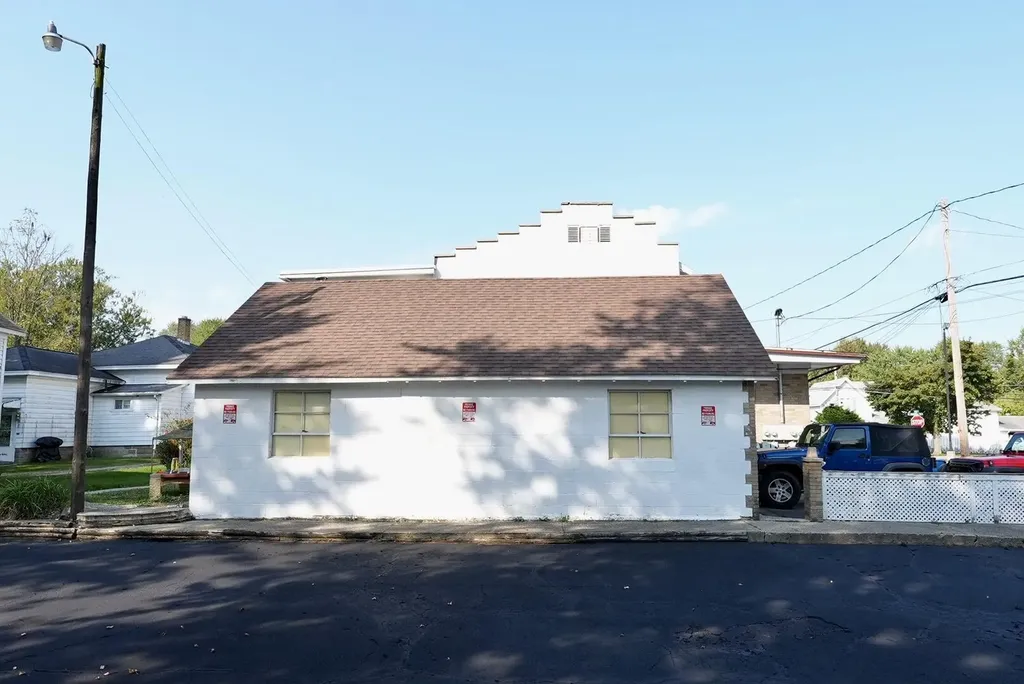 126 Eastmanville Street Coopersville City MI 49404