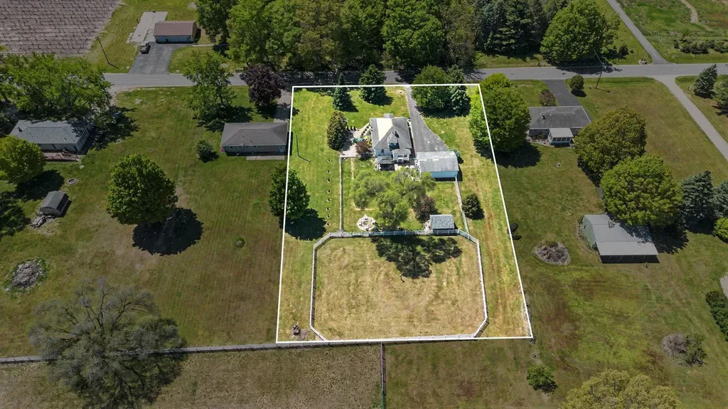 1165 S Bainbridge Center Road Bainbridge Township MI 49022