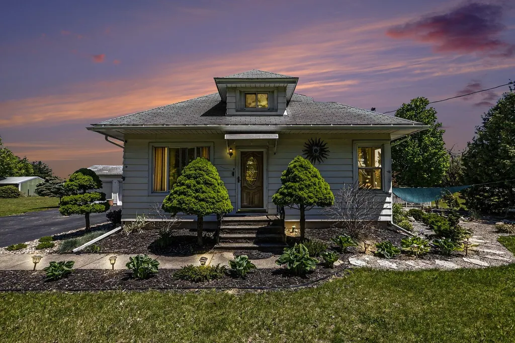 1165 S Bainbridge Center Road Bainbridge Township MI 49022
