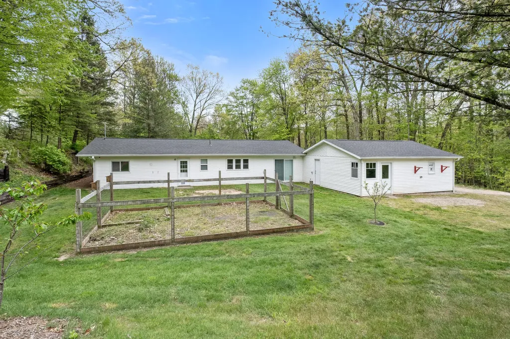 7924 Pine Island Court NE Plainfield Charter Township MI 49306