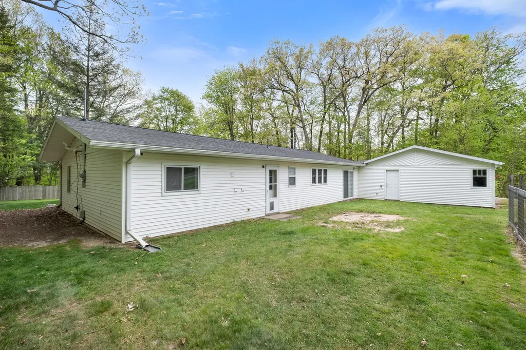 7924 Pine Island Court NE Plainfield Charter Township MI 49306