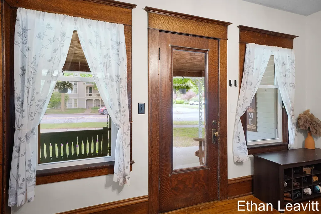 407 S Lincoln Street Portland City MI 48875