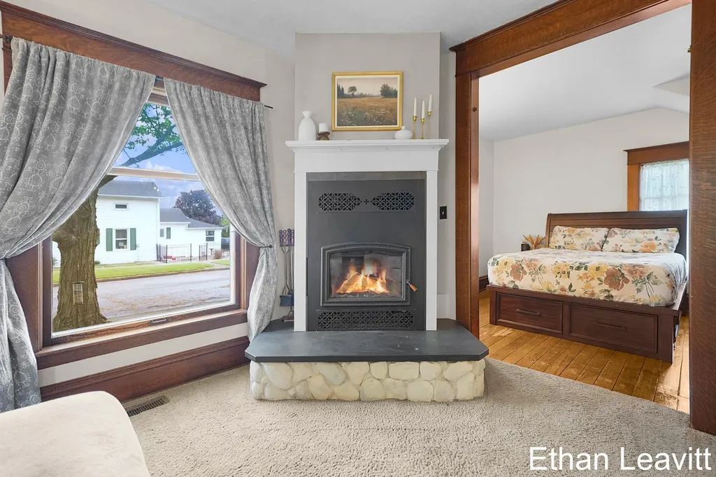 407 S Lincoln Street Portland City MI 48875