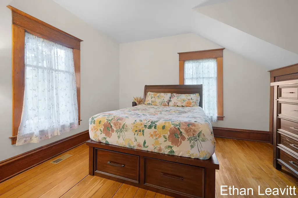 407 S Lincoln Street Portland City MI 48875