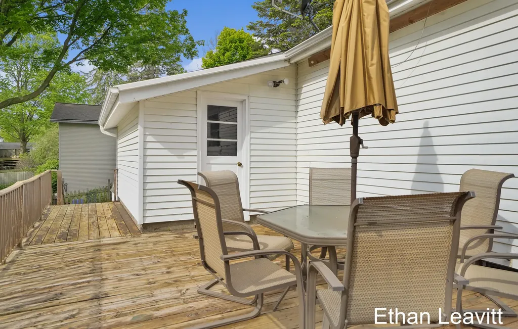 407 S Lincoln Street Portland City MI 48875