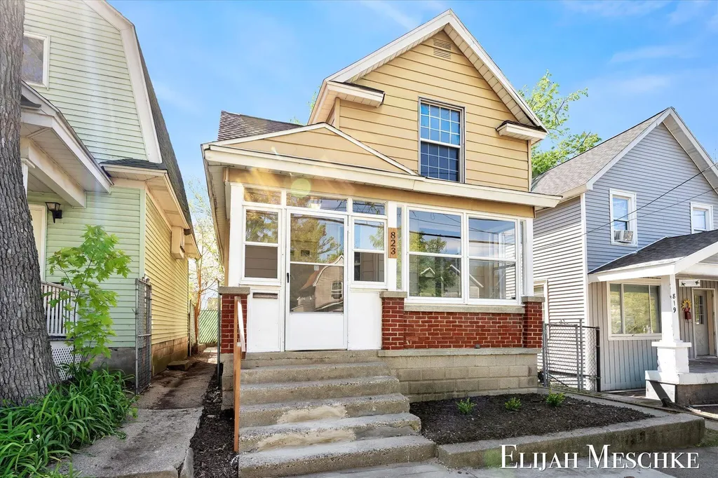823 Union Avenue SE Grand Rapids City MI 49507