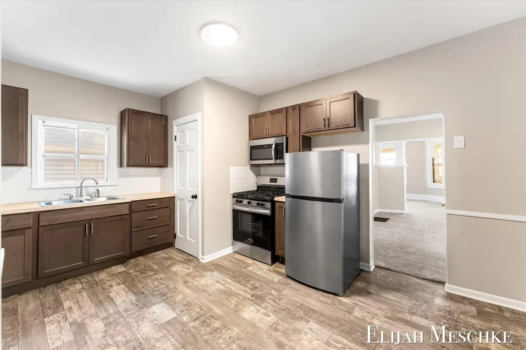 823 Union Avenue SE Grand Rapids City MI 49507