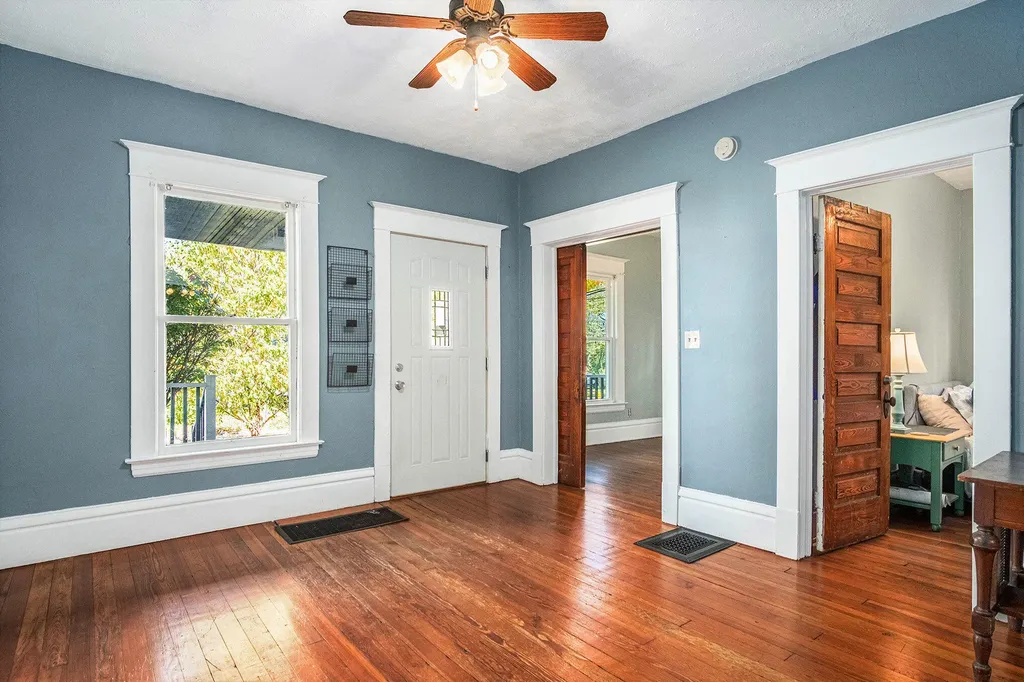 1124 Baldwin Street SE Grand Rapids City MI 49506