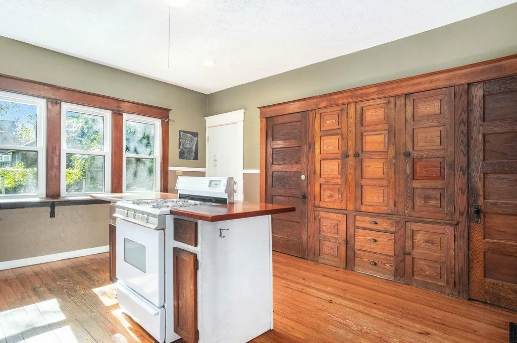 1124 Baldwin Street SE Grand Rapids City MI 49506