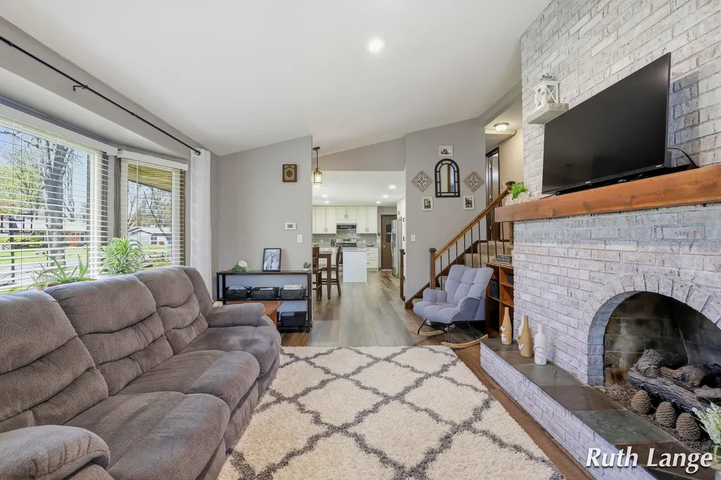 4738 Cranwood Avenue SW Wyoming City MI 49509