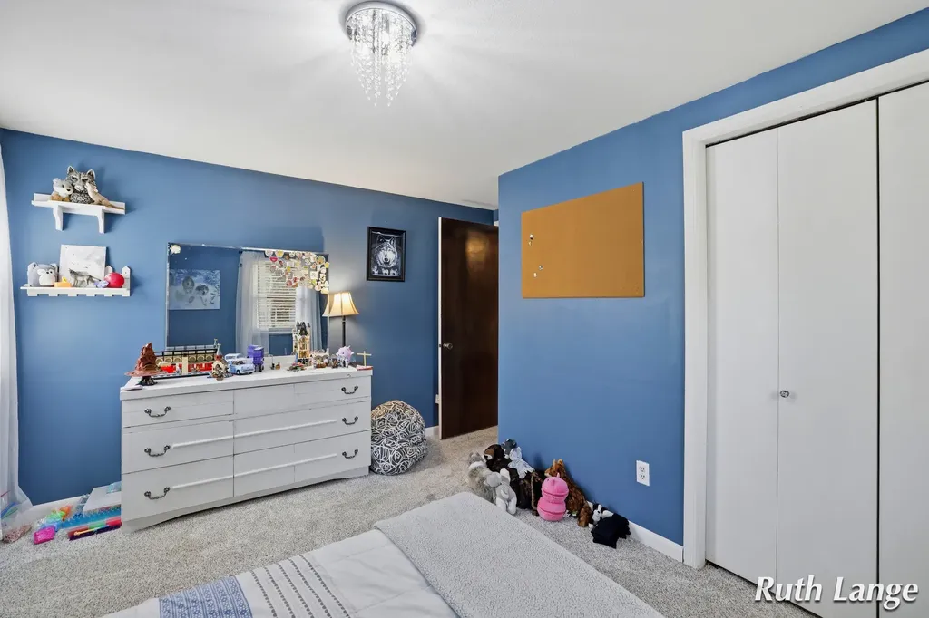 4738 Cranwood Avenue SW Wyoming City MI 49509