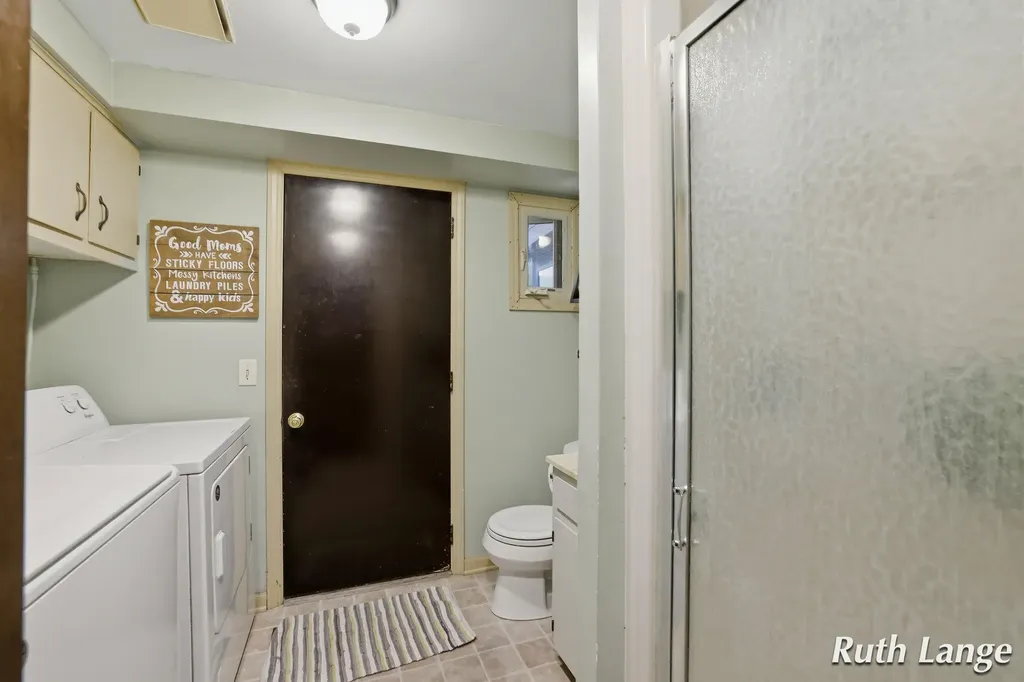 4738 Cranwood Avenue SW Wyoming City MI 49509