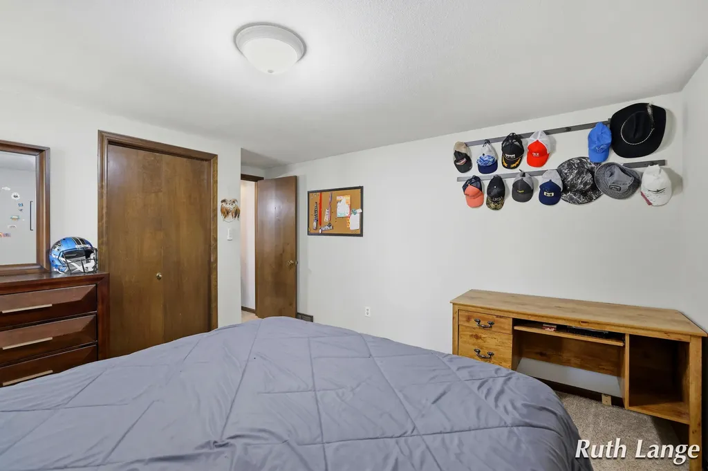 4738 Cranwood Avenue SW Wyoming City MI 49509