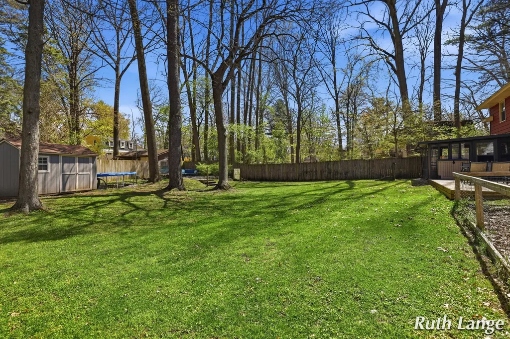 4738 Cranwood Avenue SW Wyoming City MI 49509