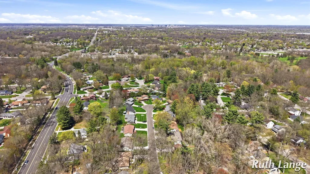4738 Cranwood Avenue SW Wyoming City MI 49509