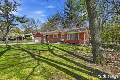 4738 Cranwood Avenue SW Wyoming City MI 49509