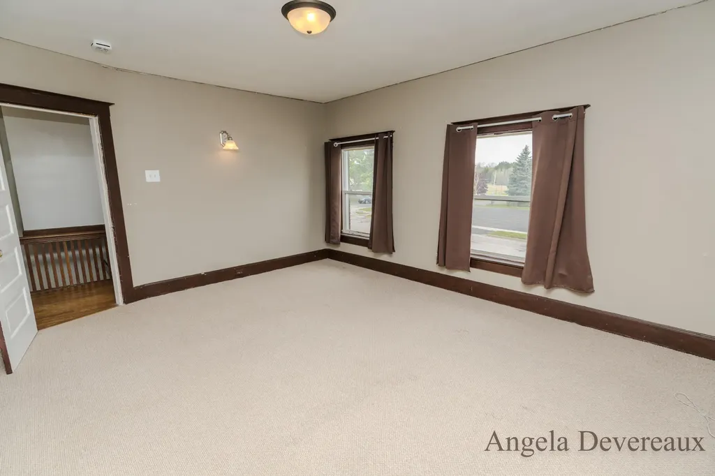 110 E Main Street Edmore Village MI 48829