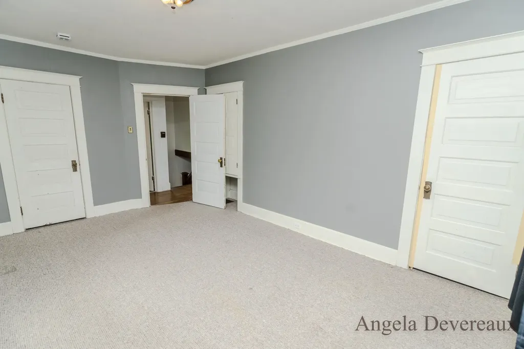110 E Main Street Edmore Village MI 48829