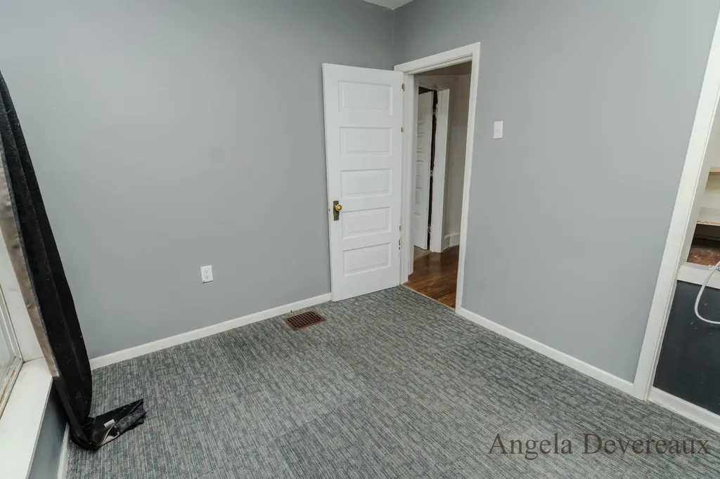 110 E Main Street Edmore Village MI 48829