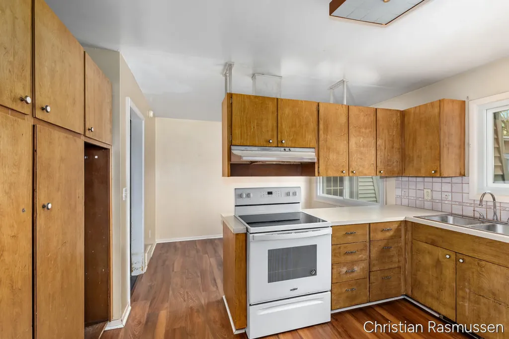 1211 W Frank Drive Greenville City MI 48838
