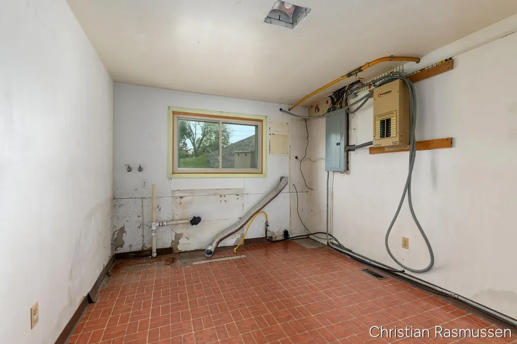 1211 W Frank Drive Greenville City MI 48838