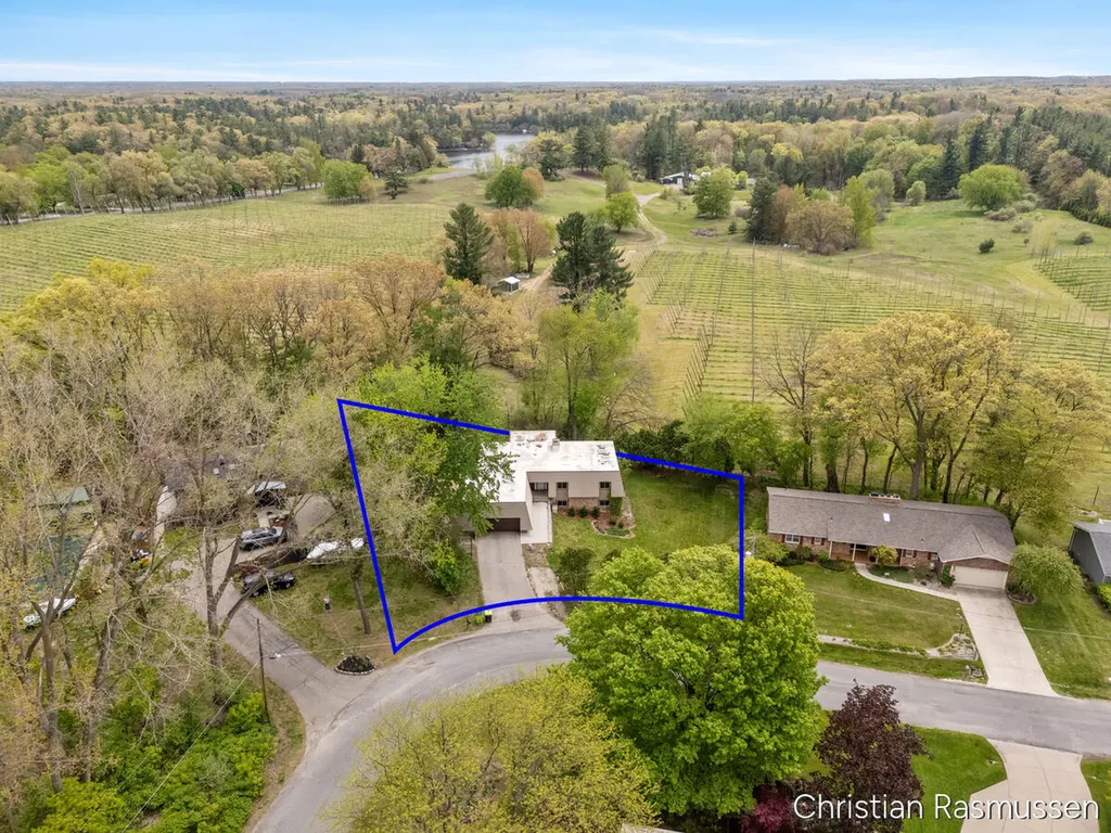 1211 W Frank Drive Greenville City MI 48838