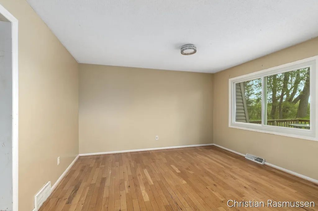 1211 W Frank Drive Greenville City MI 48838