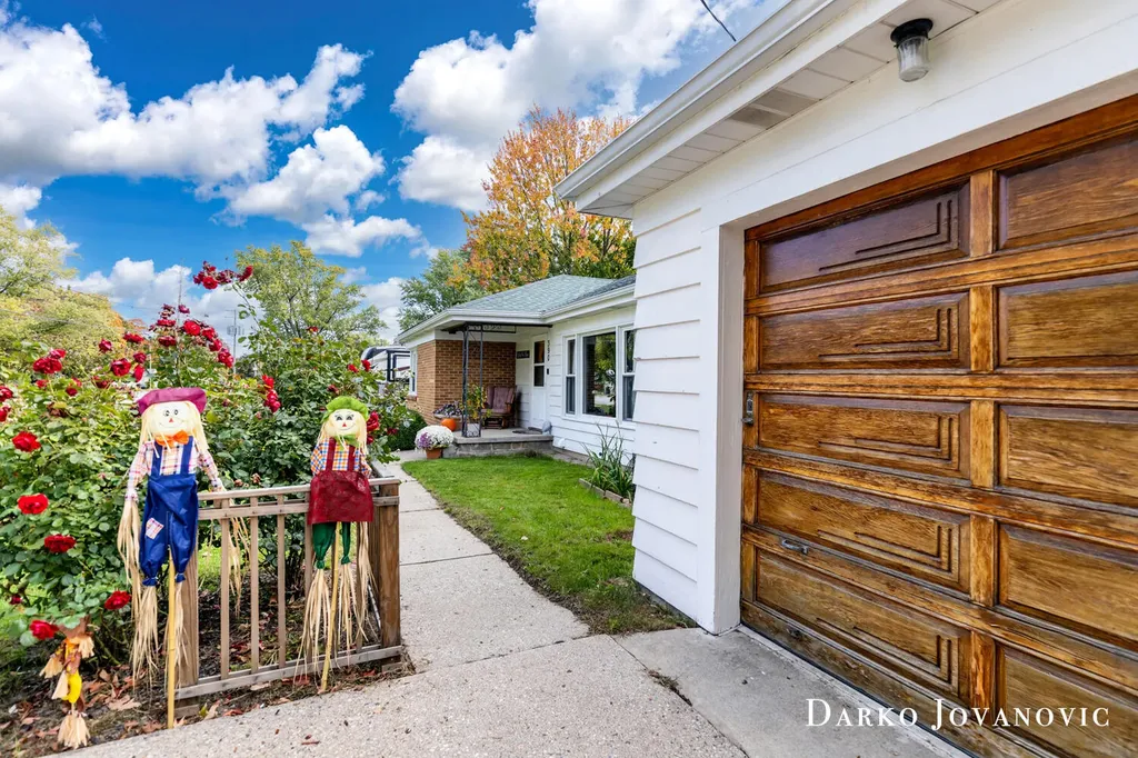 390 W Division Street Sparta Village MI 49345