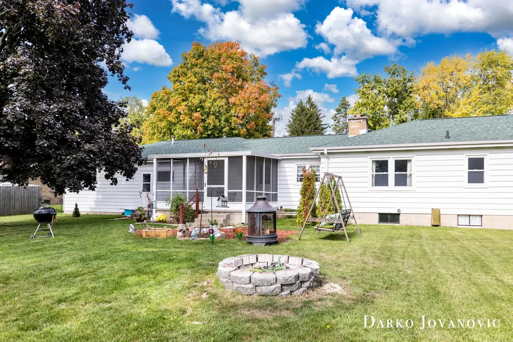 390 W Division Street Sparta Village MI 49345