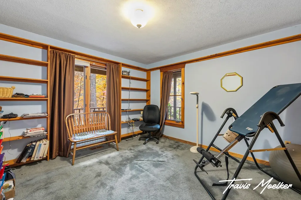 10714 Lovers Lane NW Tallmadge Charter Township MI 49534
