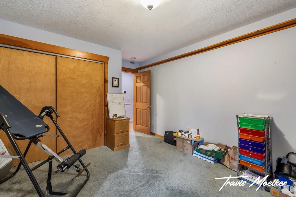 10714 Lovers Lane NW Tallmadge Charter Township MI 49534